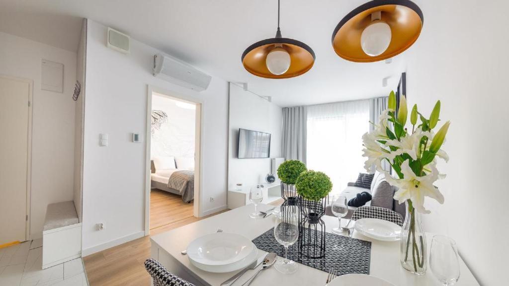 Apartamenty Kasprowicza 20A Klimatyzacja Basen Fintess Sauny Parking Bawialnia Zmywarkataras Wysoki Standard W Pelni Wyposazony Kołobrzeg Esterno foto