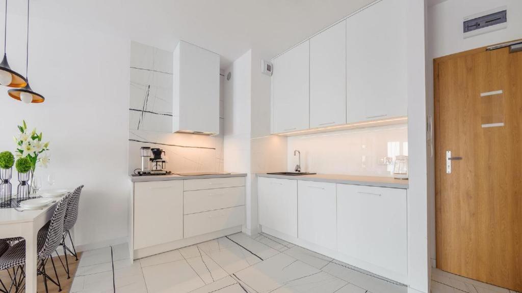 Apartamenty Kasprowicza 20A Klimatyzacja Basen Fintess Sauny Parking Bawialnia Zmywarkataras Wysoki Standard W Pelni Wyposazony Kołobrzeg Esterno foto
